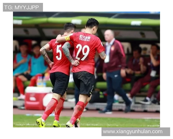 上港主场迎战恒大激情对决2018年11月3日足球盛宴再掀高潮